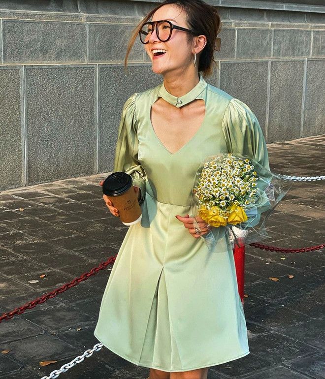 Phong cách bánh bèo phủ sóng street style của dàn sao Việt ảnh 2