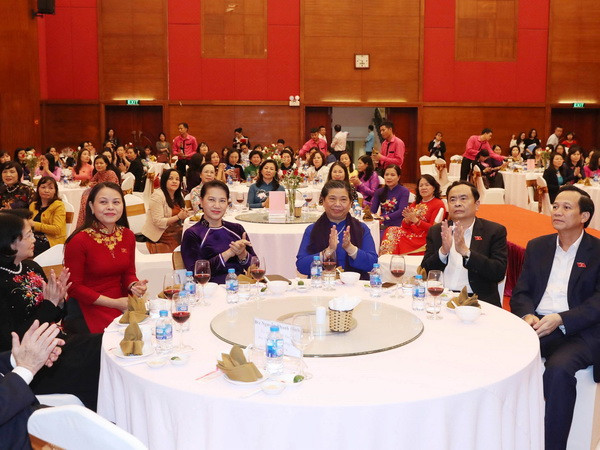 Phụ nữ cần được quan tâm để phát huy hết tiềm năng, sức sáng tạo ảnh 1