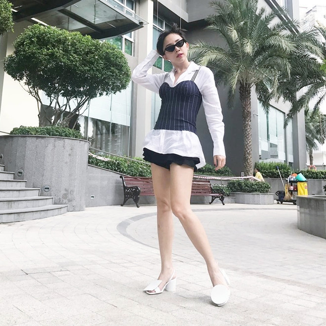 Mỹ nhân Việt biến tấu sơmi sành điệu trên sàn diễn street style ảnh 7