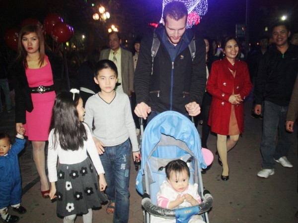 Hà Nội rạo rực chuyển mình sang năm mới Giáp Ngọ ảnh 4