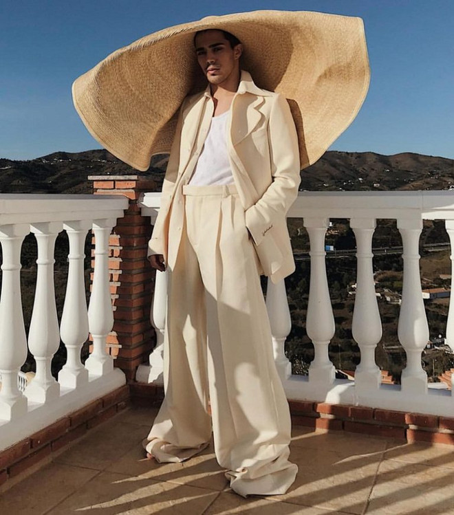Mix đồ linh hoạt với mũ rộng vành “che cả thế giới” của Jacquemus ảnh 12