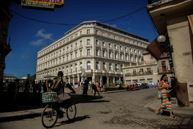 Một góc đường phố ở thủ đô La Habana, Cuba. (Nguồn: AFP/TTXVN) Moody's lạc quan về tình hình kinh tế Mỹ Latinh trong năm 2018 ảnh 1