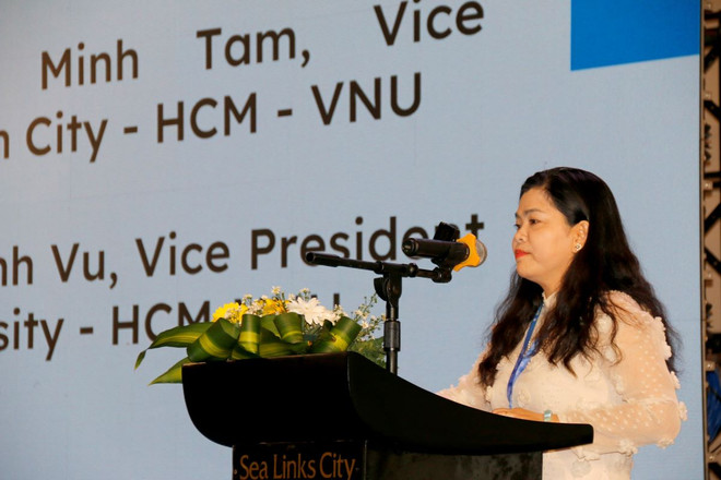 Phó Giáo sư, Tiến sỹ Nguyễn Thị Hiệp, Trưởng Khoa Kỹ thuật Y sinh trường Đại học Quốc tế phát biểu tại Hội nghị. (Ảnh: Nguyễn Thanh/TTXVN) ttxvn-binh thuan2.jpg