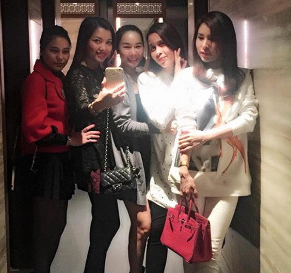 Nhạc sỹ Hồ Hoài Anh lên chức... bố vợ lần thứ hai ảnh 1