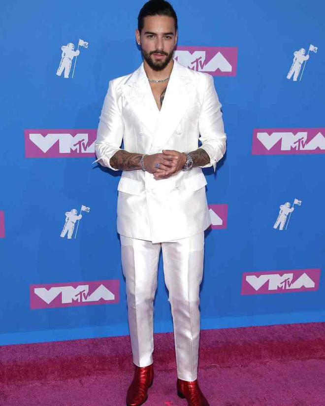 Xuyên thấu và ánh kim “ganh đua” trên thảm hồng đêm trao giải VMA ảnh 22