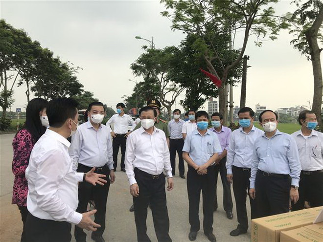 Bí thư Thành ủy Hà Nội: Đông Anh là điểm sáng trong phòng, chống dịch ảnh 1
