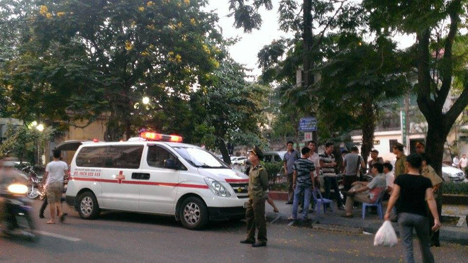 Hà Nội: 1 phụ nữ tử vong ở vườn hoa Đường Thành nghi do nắng nóng ảnh 1