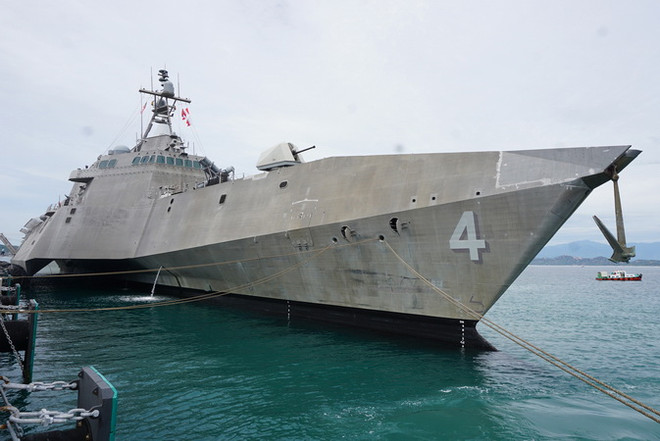 Tàu khu trục Mỹ cập cảnh Cam Ranh tham gia giao lưu hải quân ảnh 2