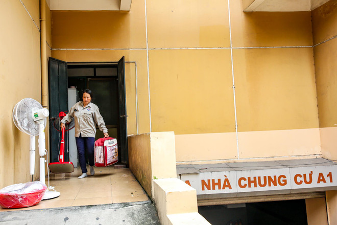 Lo ô nhiễm, người dân chung cư sát Rạng Đông ồ ạt rủ nhau ‘sơ tán’ ảnh 4