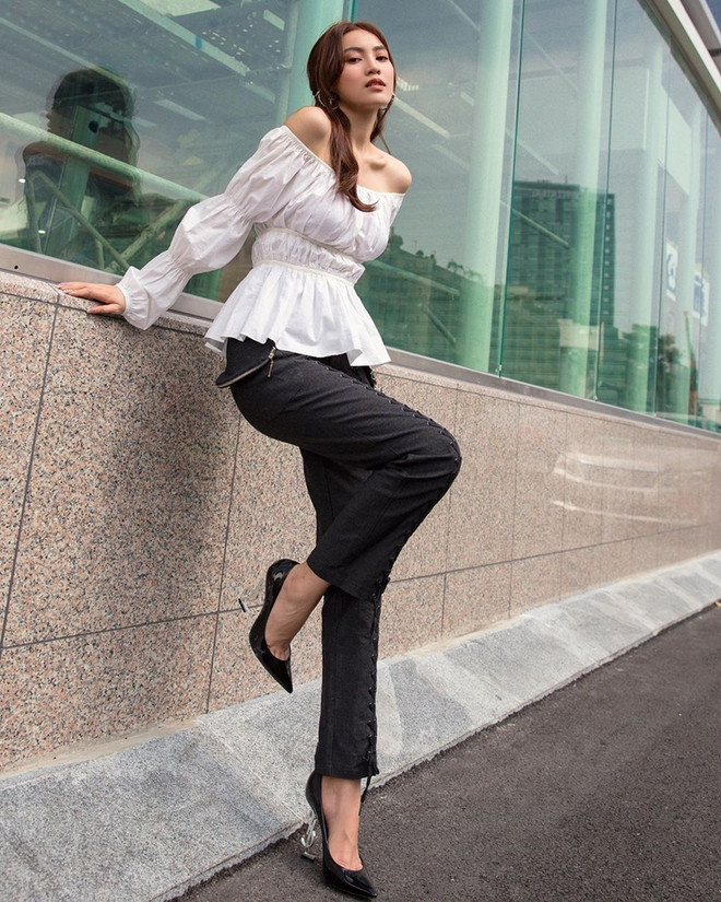Street style khoe chân dài miên man của dàn mỹ nhân Việt ảnh 8
