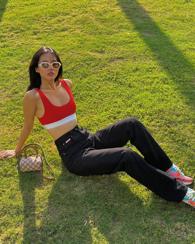 Hà Hồ, Thanh Hằng và dàn sao lăngxê đầm maxi cùng loạt xu hướng hè ảnh 12