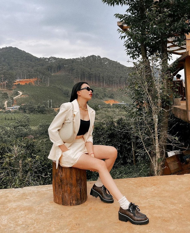 Hà Hồ, Thanh Hằng và dàn sao lăngxê đầm maxi cùng loạt xu hướng hè ảnh 20