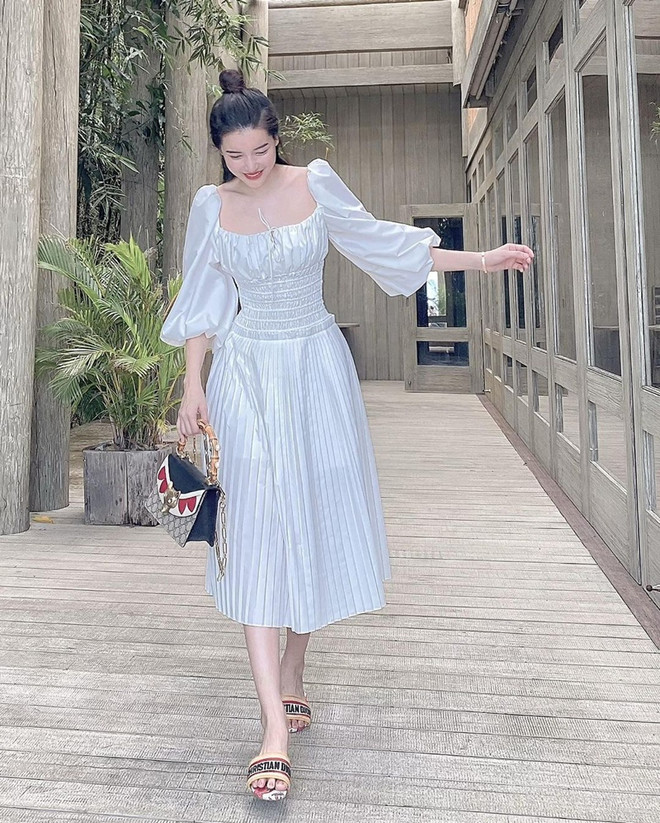 Hà Hồ, Thanh Hằng và dàn sao lăngxê đầm maxi cùng loạt xu hướng hè ảnh 5