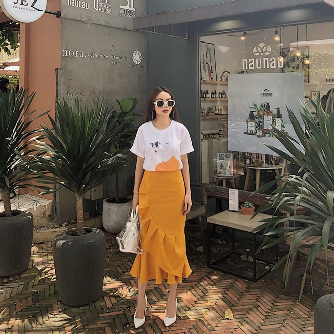 Hồ Ngọc Hà sang chảnh, Lan Khuê điệu đà trong street style dịp lễ ảnh 16