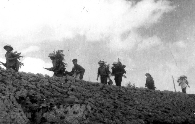 Dân quân tự vệ có vai trò nòng cốt trong nền Quốc phòng toàn dân ảnh 3