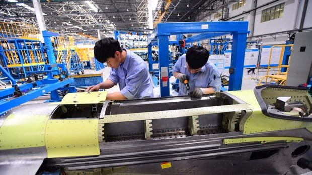 WSJ: Kinh tế Trung Quốc đang thu hẹp khoảng cách với kinh tế Mỹ ảnh 1