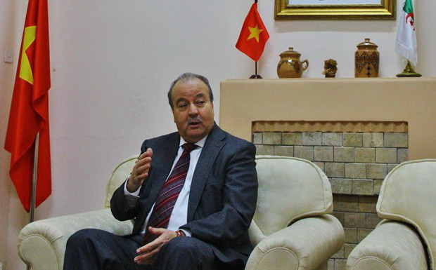 Đại sứ Algeria tại Việt Nam, Boubazine Abdelhamid. (Ảnh: Thanh Bình/TTXVN) Việt Nam-Algeria: 60 năm quan hệ hữu nghị truyền thống tốt đẹp ảnh 1