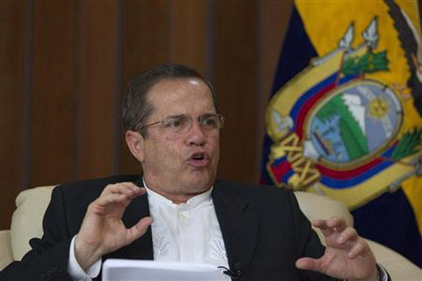 Ecuador bác bỏ tuyên bố của Anh trong vụ Julian Assange ảnh 1