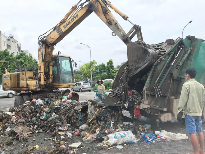 Hà Nội: Khắc phục tình trạng rác thải 'bủa vây' xế hộp ảnh 3
