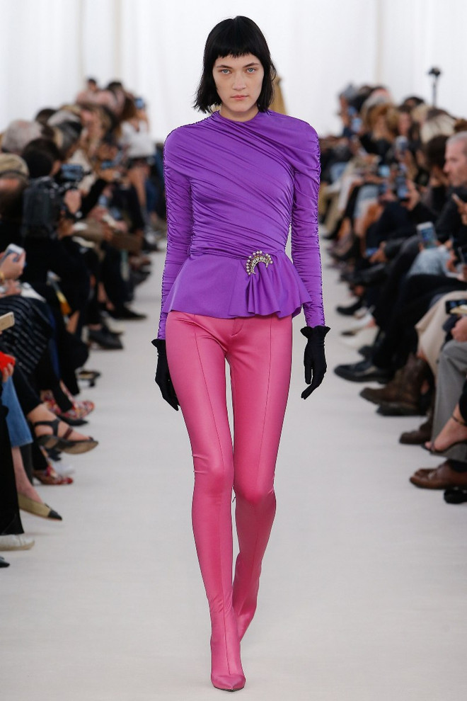 “50 sắc thái” hồng chiếm lĩnh sàn diễn mùa mốt Xuân Hè 2017 ảnh 9