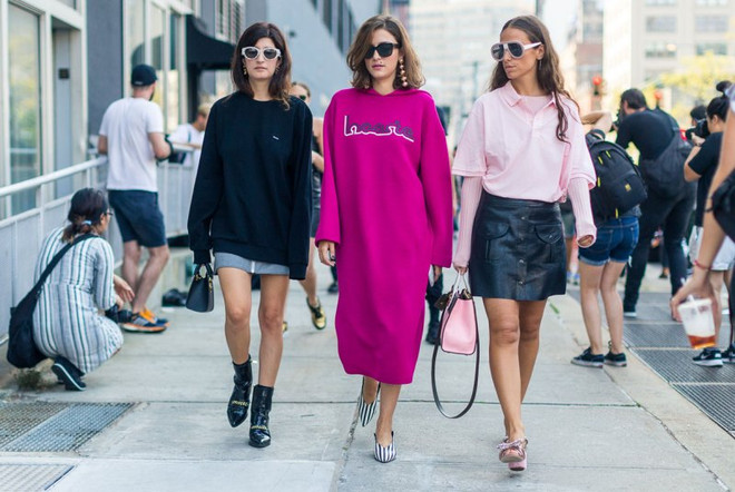 “50 sắc thái” hồng chiếm lĩnh sàn diễn mùa mốt Xuân Hè 2017 ảnh 19