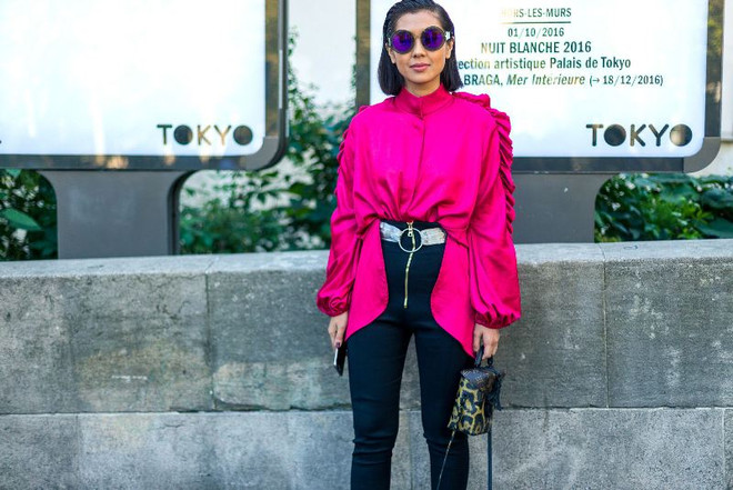 “50 sắc thái” hồng chiếm lĩnh sàn diễn mùa mốt Xuân Hè 2017 ảnh 20