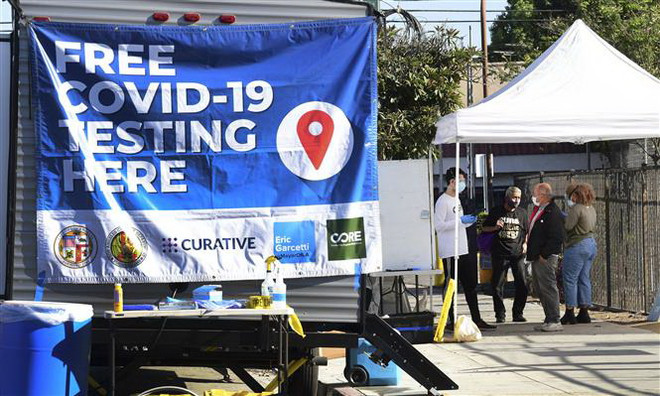 Nga có số ca nhiễm mới cao, Los Angeles ra biện pháp chống dịch mới ảnh 2