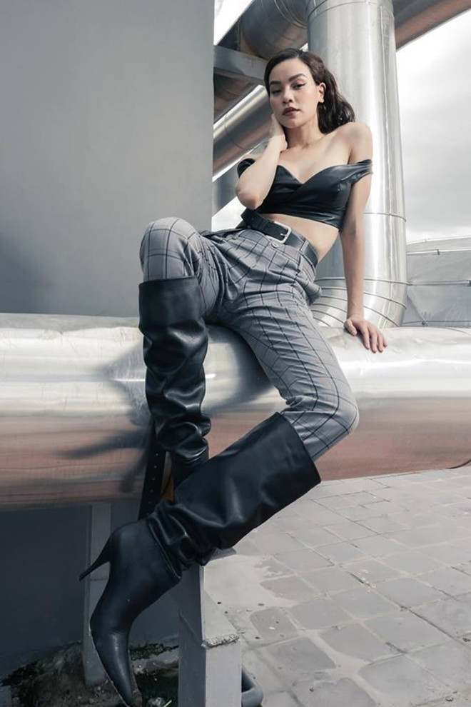 Được hàng loạt sao nữ lăngxê, crop-top thống trị xu hướng đầu Thu ảnh 2