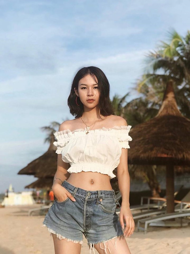 Được hàng loạt sao nữ lăngxê, crop-top thống trị xu hướng đầu Thu ảnh 10
