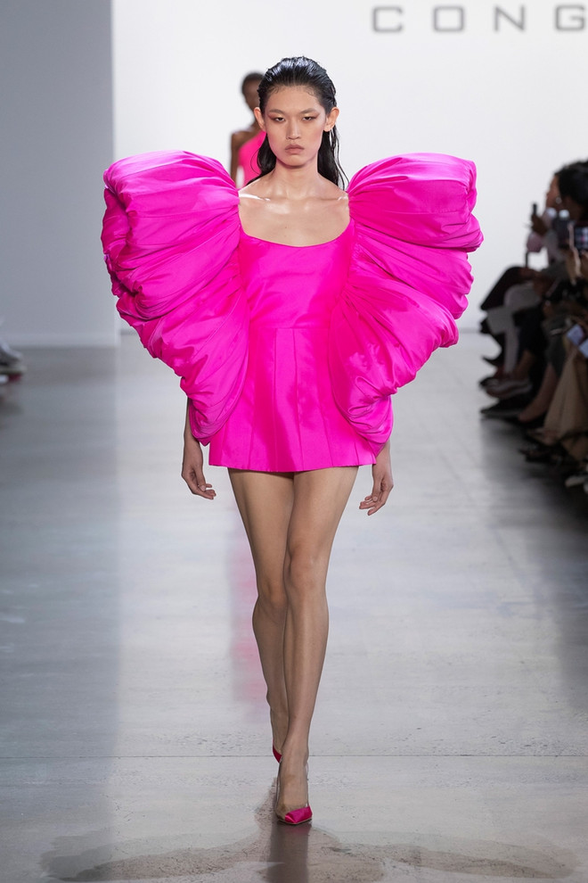 Mỹ nhân "50 sắc thái" ngọt ngào với tuyệt phẩm đầm hồng của Công Trí ảnh 7