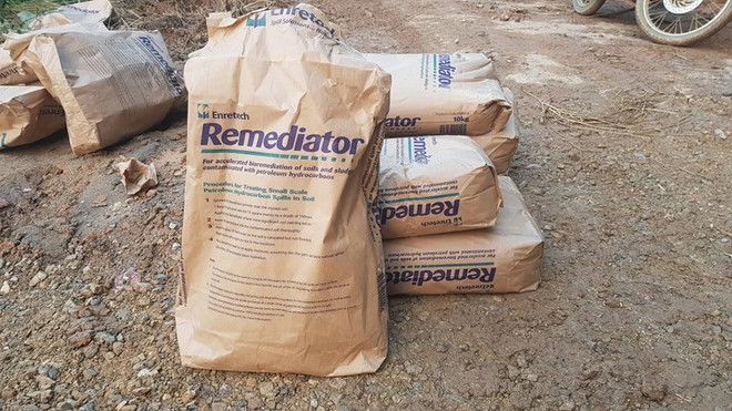 Vụ xả dầu thải đầu nguồn nước: Dùng vi sinh vật 'ăn dầu' xử lý ảnh 5