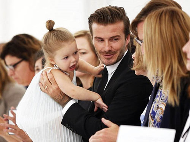 Đại gia đình Beckham trở thành tâm điểm tại Tuần lễ thời trang London ảnh 5