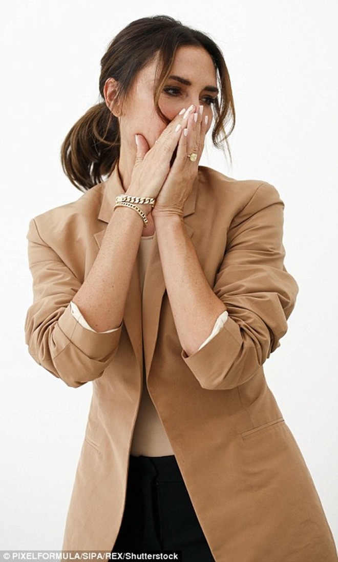 Đại gia đình Beckham trở thành tâm điểm tại Tuần lễ thời trang London ảnh 1