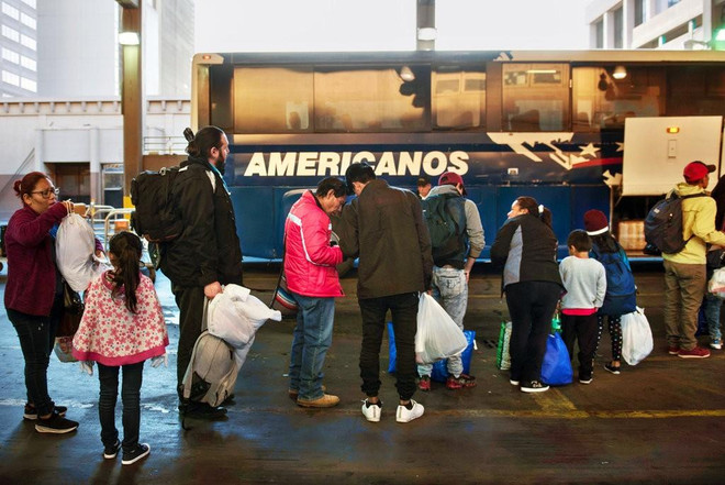 Mỹ: Bang Florida thông qua luật cấm 'các thành phố trú ẩn' ảnh 1