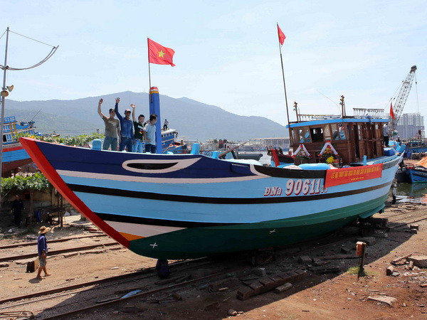 Ngư dân Bình Định đóng mới nhiều tàu công suất lớn bám biển ảnh 1