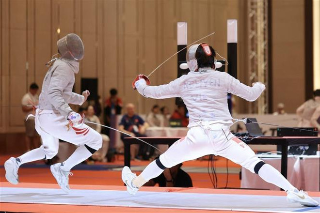 SEA Games 32: Đấu kiếm mang về HCV đầu tiên trong ngày thi đấu thứ 10 ảnh 1