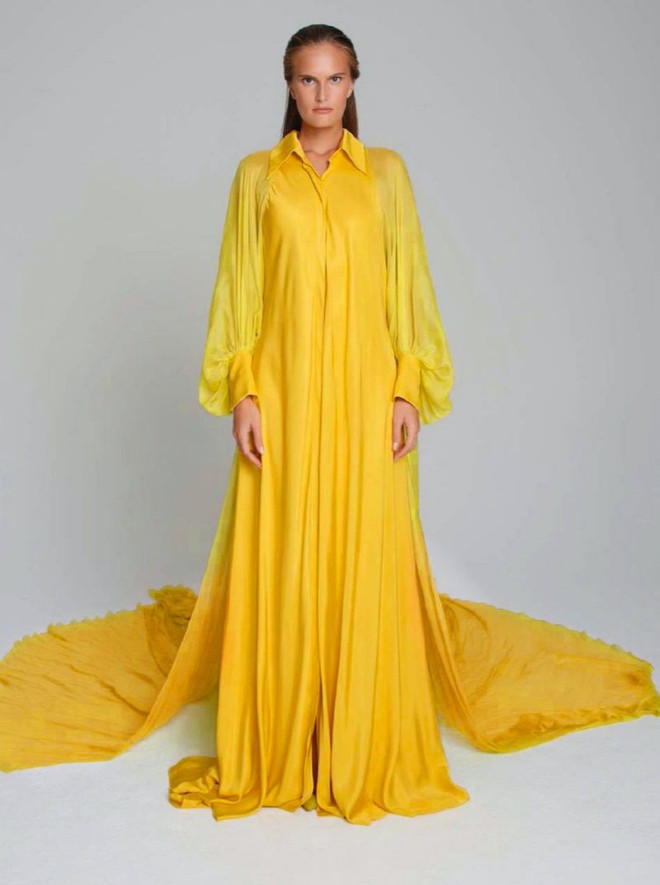 Nữ ca sỹ đoạt Grammy diện thiết kế của Công Trí xuất hiện trên tạp chí ảnh 6