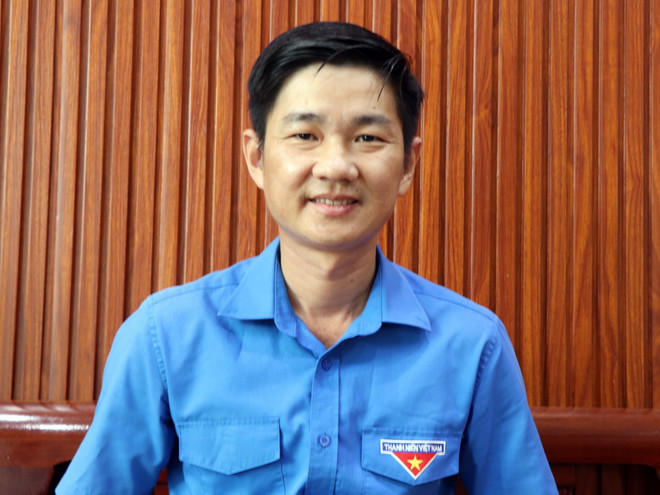 Anh Nguyễn Hoàng Đạo, Bí thư Tỉnh đoàn Cà Mau tâm đắc với bài phát biểu sâu sắc của Tổng Bí thư Nguyễn Phú Trọng. (Ảnh: Kim Há/TTXVN) ttxvn-cong_tac_nhan_su2.jpg
