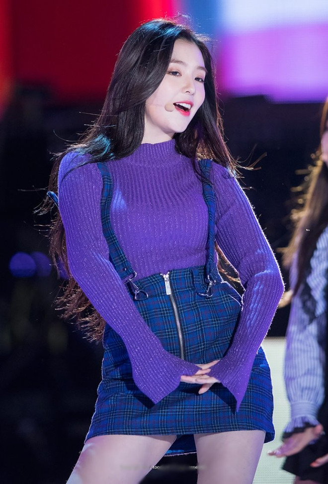 Năm chiêu phối đồ sành điệu với tím vô cực, gam màu “hot” nhất 2018 ảnh 12