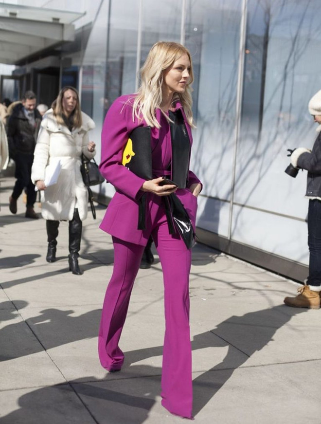 Năm chiêu phối đồ sành điệu với tím vô cực, gam màu “hot” nhất 2018 ảnh 19