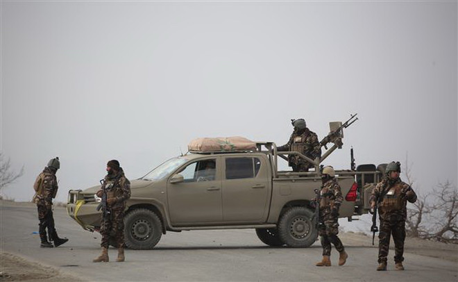 Nhiều tay súng đột nhập khu văn phòng cơ quan chính phủ Afghanistan ảnh 1