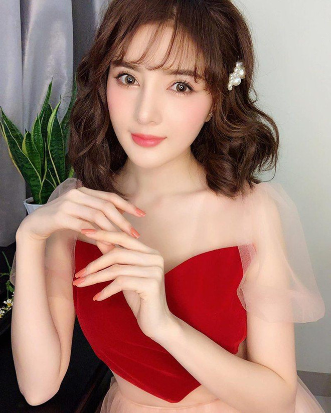 Kẹp tóc ngọc trai - Xu hướng bánh bèo hot nhất mùa Hè ảnh 14