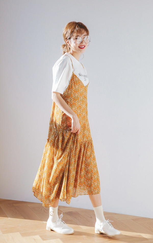 Diện áo thun "biết nói" điệu đà như quý cô Hàn Quốc ảnh 13