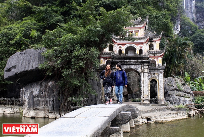 Chùa Bích Động - Cổ tự giữa lòng di sản thế giới Tràng An ảnh 1