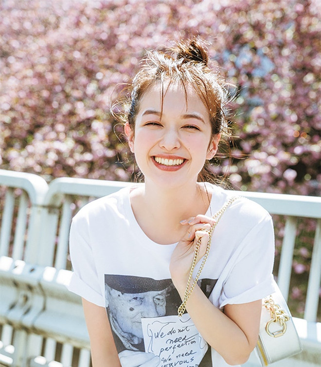 Top 5 kem chống nắng nâng tông, mịn da cho nàng không thích trang điểm ảnh 1