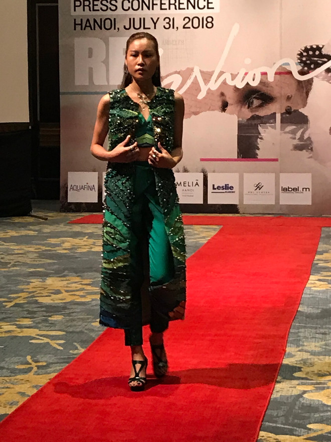 Tầm nhìn mới của giới trẻ thời đại 4.0 trong thời trang Việt ảnh 2