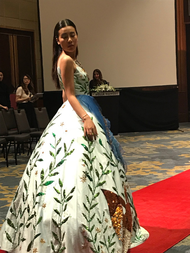 Tầm nhìn mới của giới trẻ thời đại 4.0 trong thời trang Việt ảnh 1