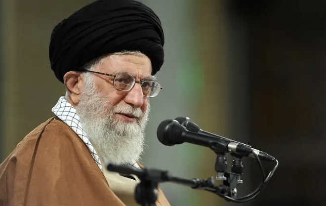 Reuters : Người biểu tình Iran đòi lãnh tụ tối cao Khamenei từ chức ảnh 1