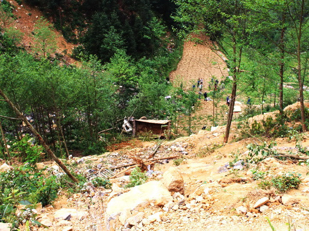 Hà Giang: Xe tải ben lao xuống vực sâu làm 4 người thiệt mạng ảnh 1