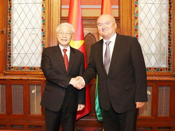 Quốc hội Hungary ủng hộ Việt Nam hợp tác toàn diện với EU ảnh 1